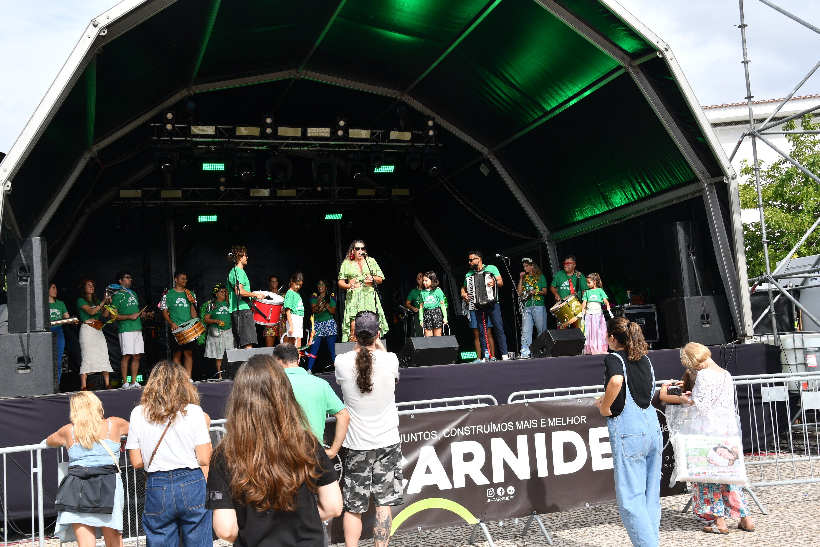 Feira da Luz — ambiente