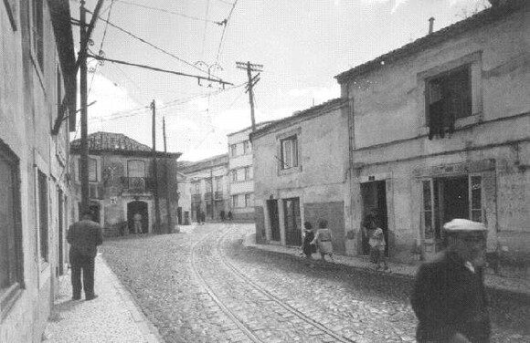 Rua Neves Costa, Carnide — a antiga Rua Direita do núcleo histórico